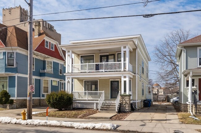 Photo - 547 Jefferson St Unit Lower