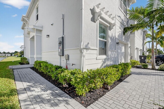 Photo - 4645 Meyerson Pl