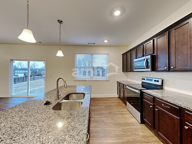 Photo - 2728 Bison Ct