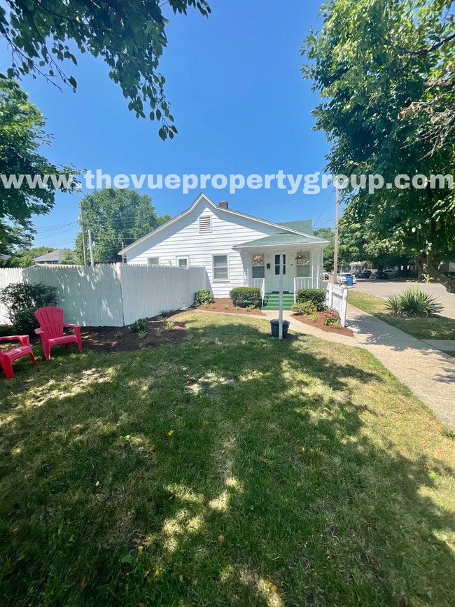 Photo - Spacious 3-Bedroom, 2-Bath Home with Modern Updates & Flex Rooms