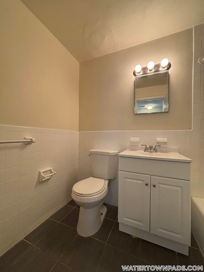 Photo - 245 Main St Unidad 64