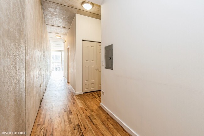 Photo - 630 N Franklin St Unit 702