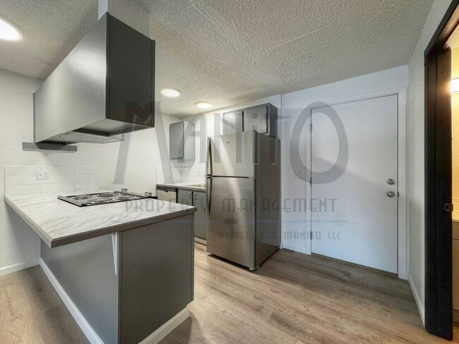 Building Photo - Whitworth Area Apartment Unit #27