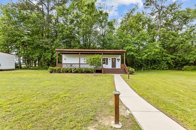 Photo - 2110 Las Flores Ln