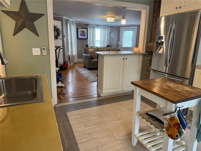 4 Hammond St Unit 5