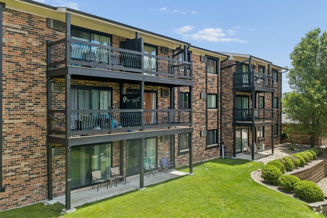 Alternar - Highbranch Apartments