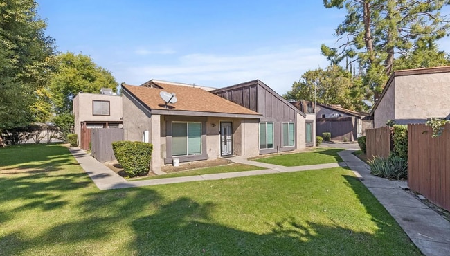 Photo - 2617 Pinon Springs Cir Unit 1