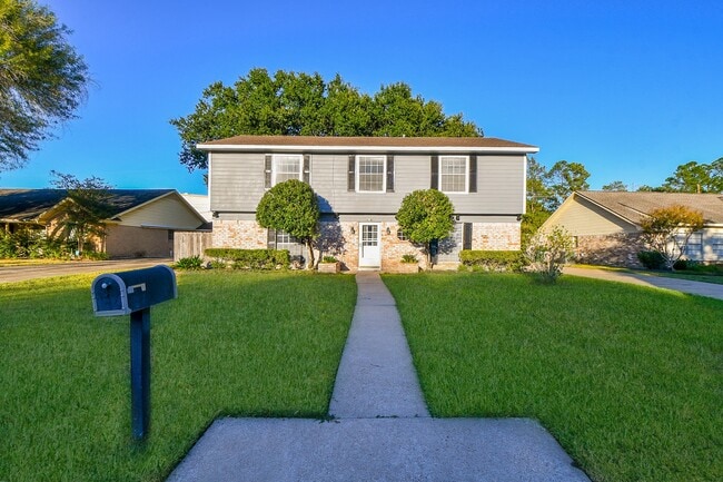 Building Photo - 7310 Ridge Oak Dr Rental