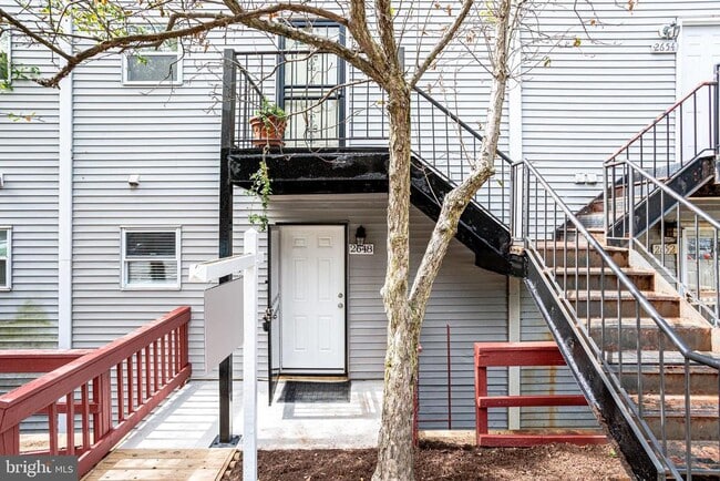 Building Photo - 2648 Bowen Rd SE