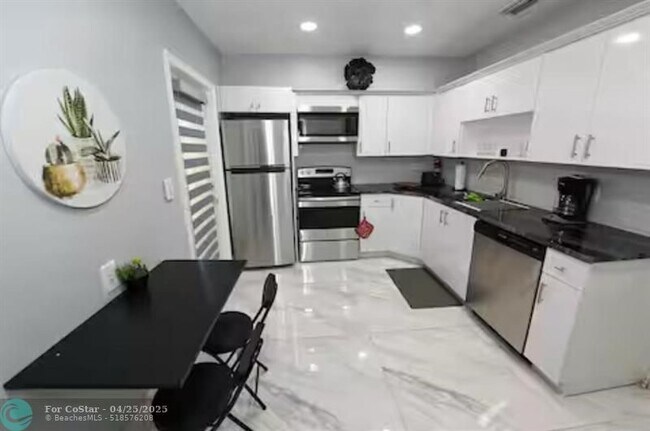 Photo - 909 SW 7th Terrace