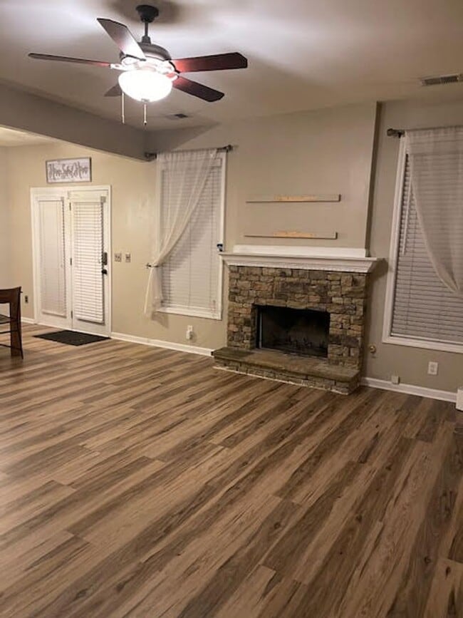 Photo - 2983 Craster Ct NW