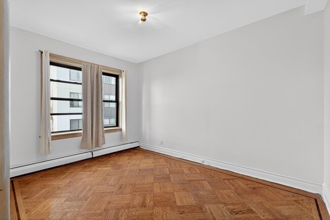 Photo - 418 Broadway Unit 3N