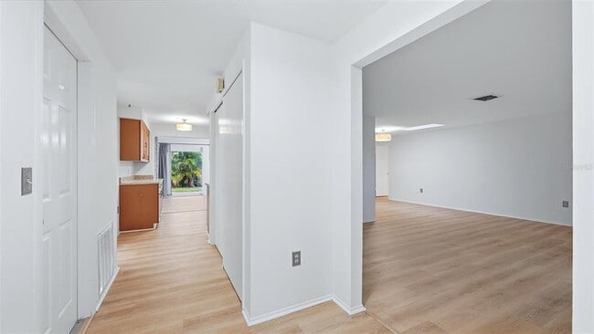 Photo - 1329 Nantucket Rd