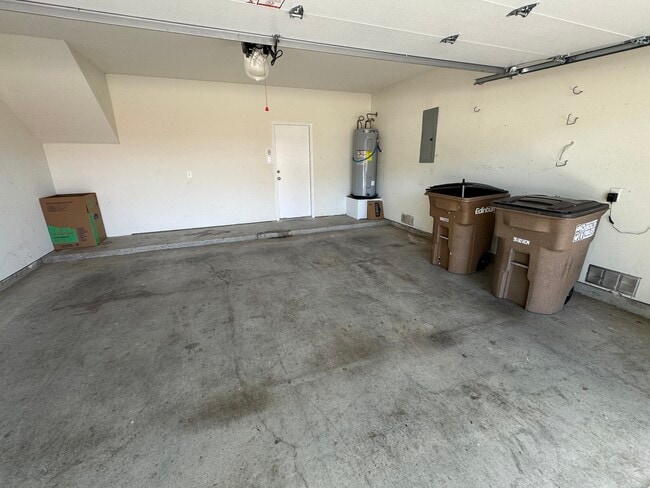 Photo - 3618 Wolf Dr