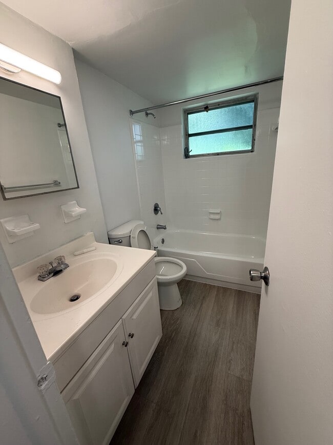 Photo - 512 Bayshore Dr