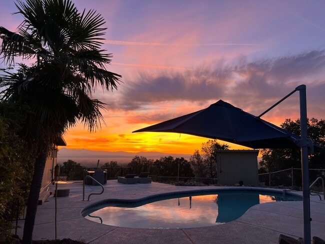 Photo - This Anderson Home is a Must See! Amazing ...