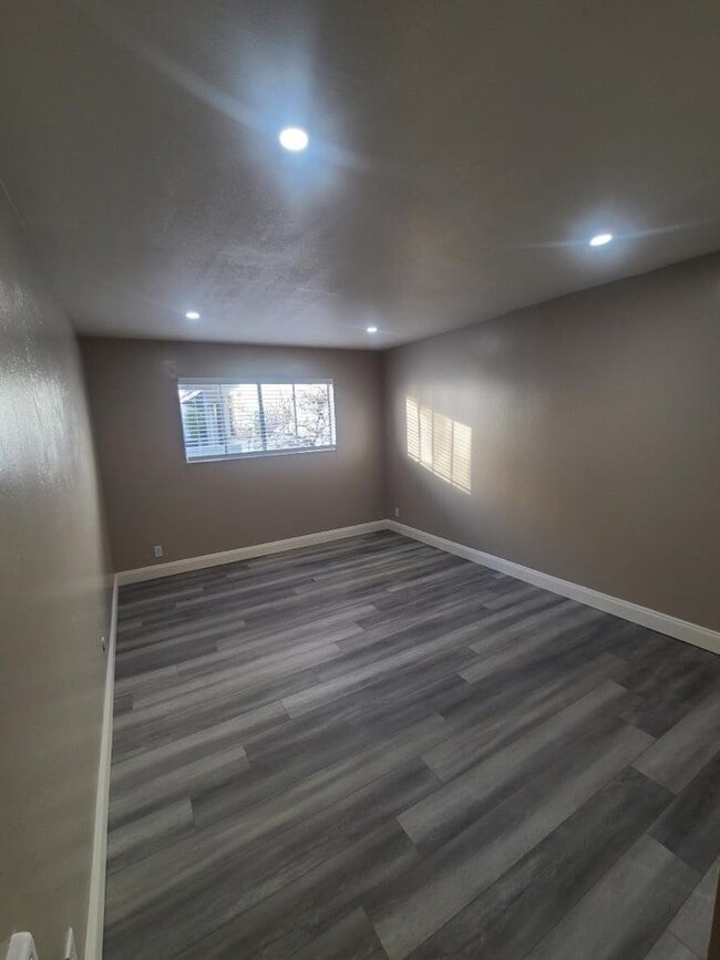 Photo - Grand Lake Terrace Apartments