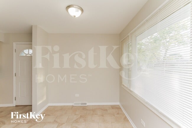 Photo - 17053 Grant St