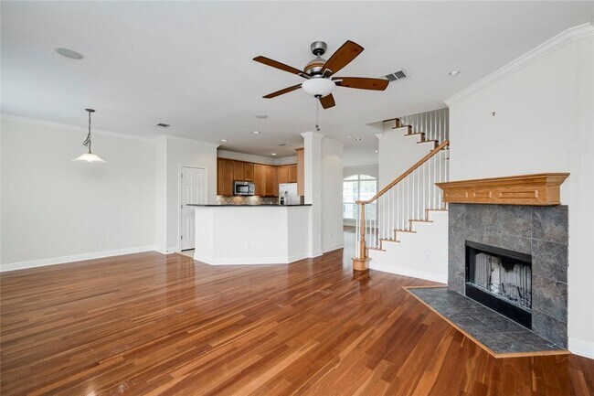 Photo - 1817 Village Oak Ct