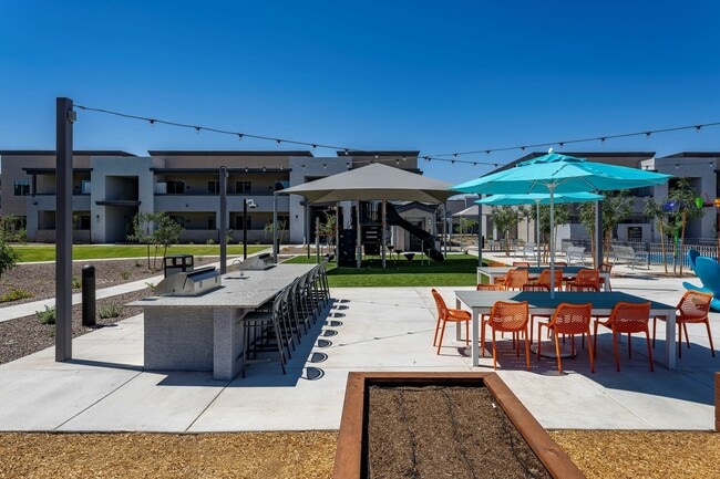 Parrillas y jardín para juegos infantiles - Sol38 by Liv