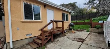 Building Photo - 8034 Ney Ave