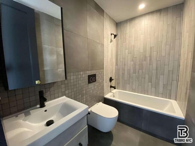 Photo - 4 bedroom in Brooklyn NY 11215 Unidad 5F