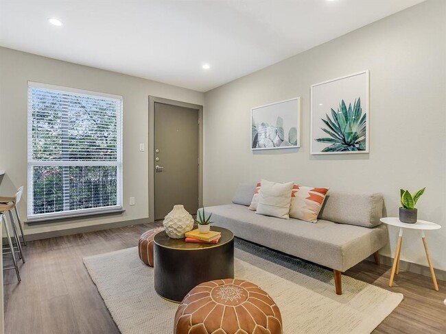 Photo - 615 Upson St Unit 106