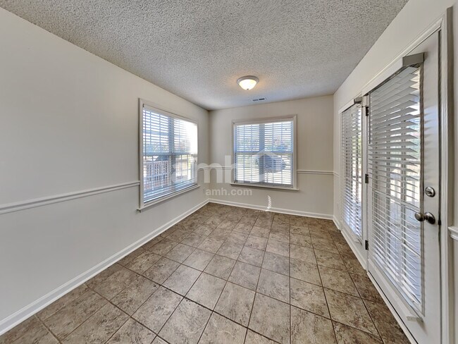 5464 Grand Traverse Dr