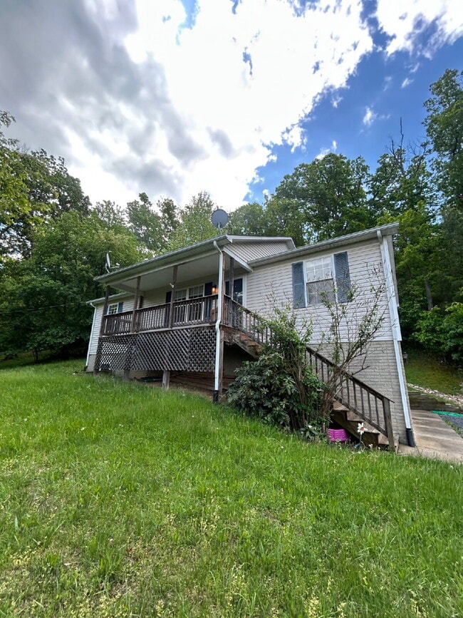 Building Photo - 427 Vesey Dr