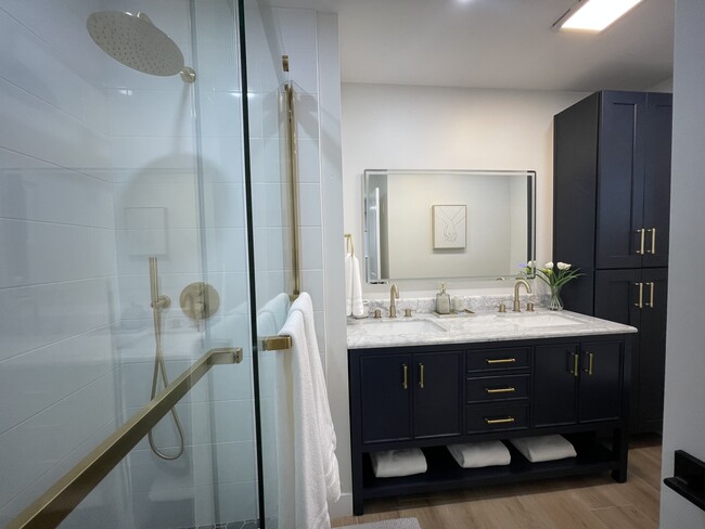 Photo - 2402 W Pomona St