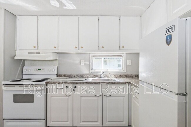 Photo - 2854 Lake Alfred Rd