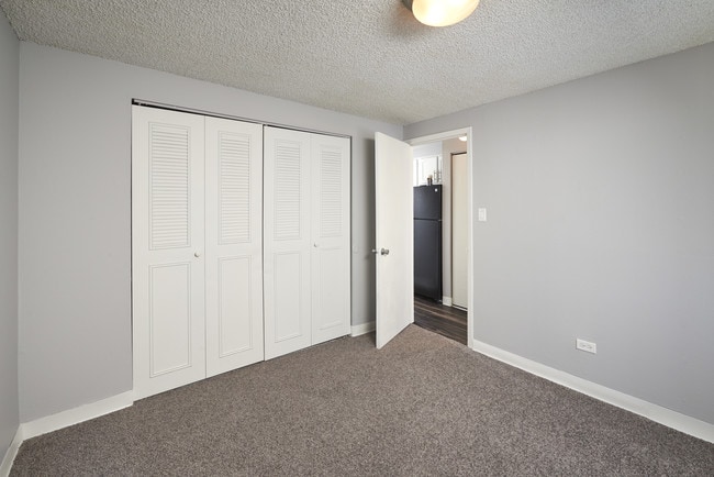 Photo - Bridge Square