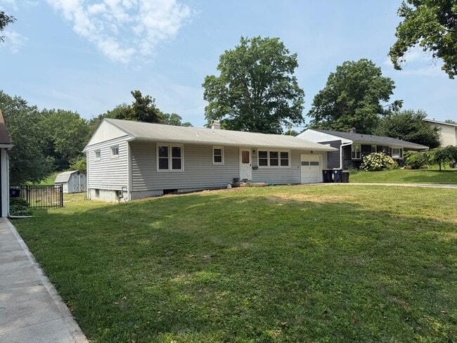Photo - 5546 N Woodland Ave