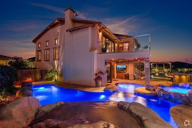 Building Photo - One of Kind Executive Home, Available Augu...