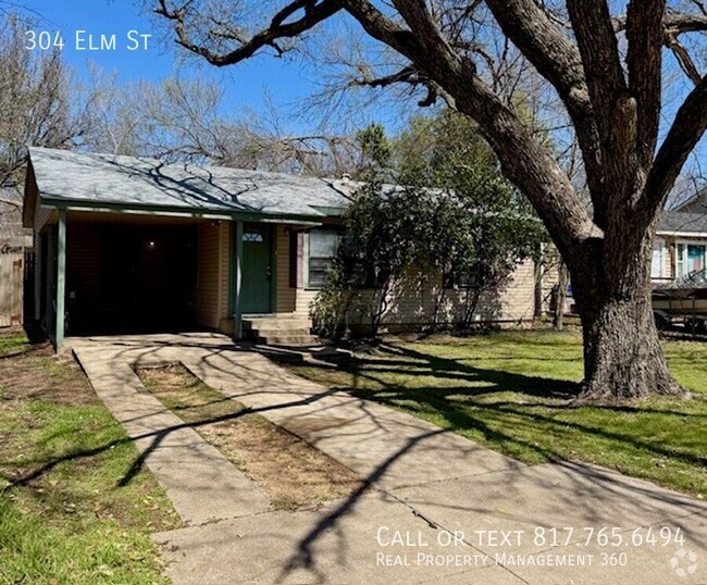 Building Photo - Cozy Hurst home available for move in.