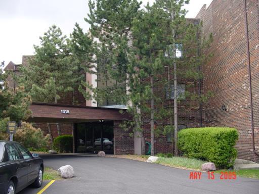 Building Photo - 1018 Castilian Ct Unit 302