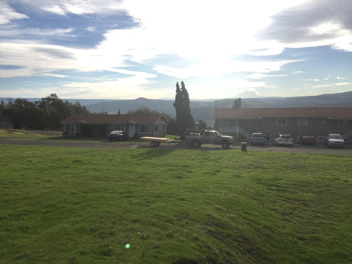 Photo - 402 West Klickitat ave