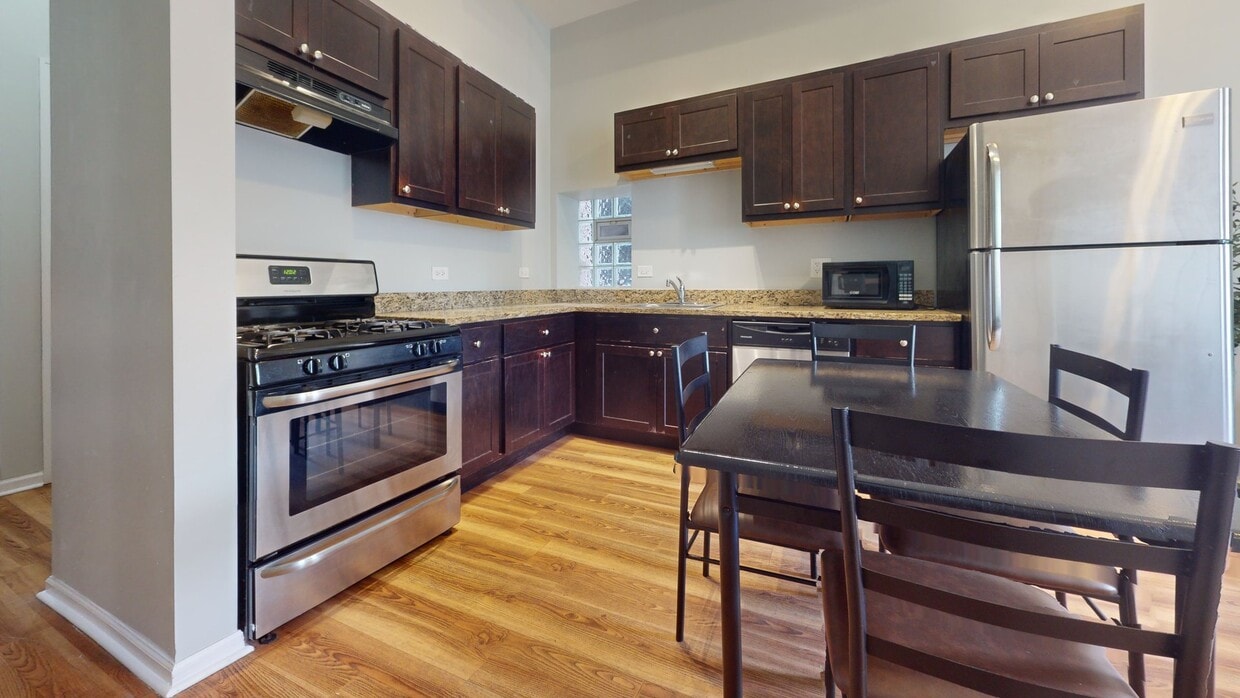 Photo - Private bedroom in 4 bed/2 bath Home