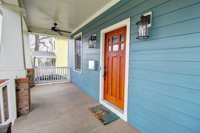 Photo - 223 N Elizabeth St