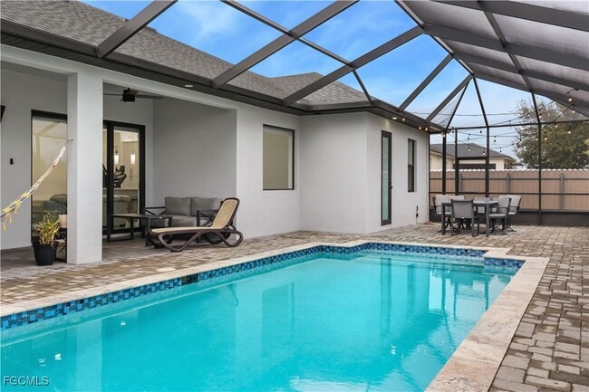 Photo - 331 NE 7th St