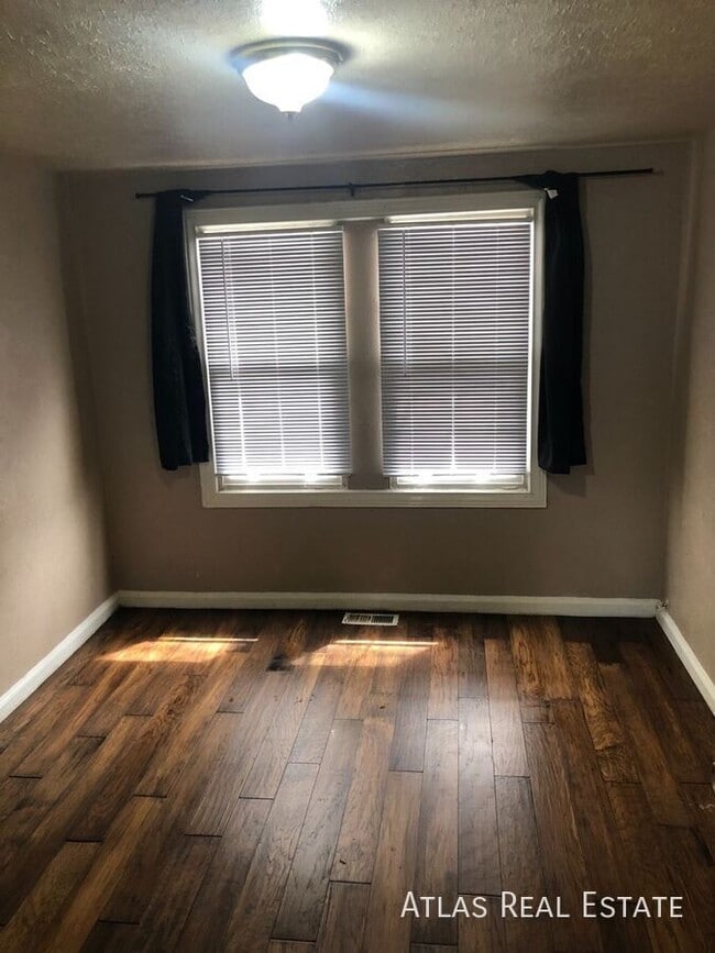 Photo - 7387 Oneida Dr