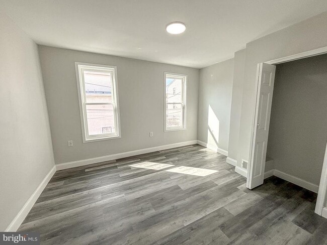 Photo - 1143 S Mole St