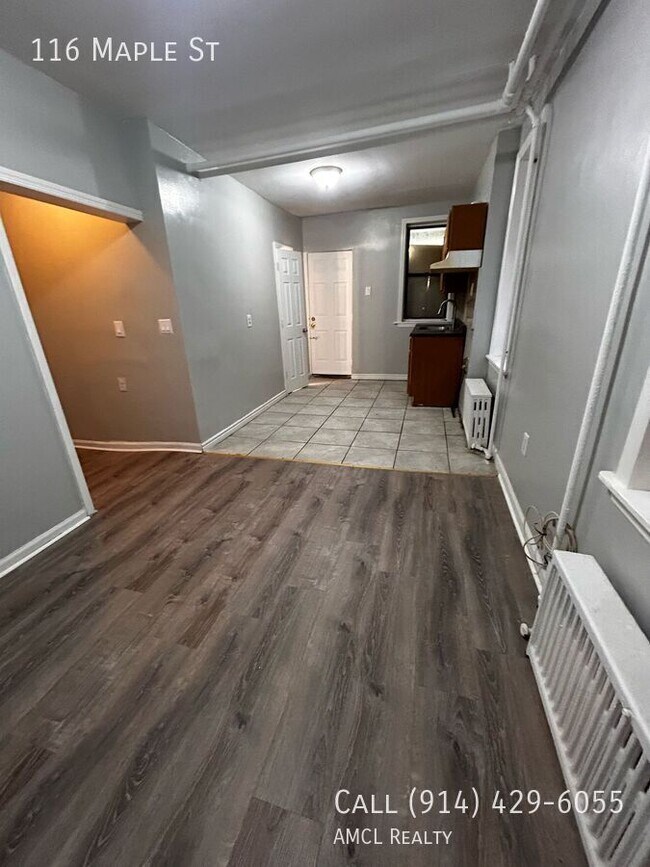 Photo - 116 Maple St