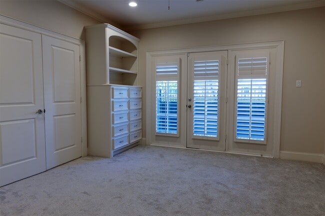 Photo - 2101 Elmen St