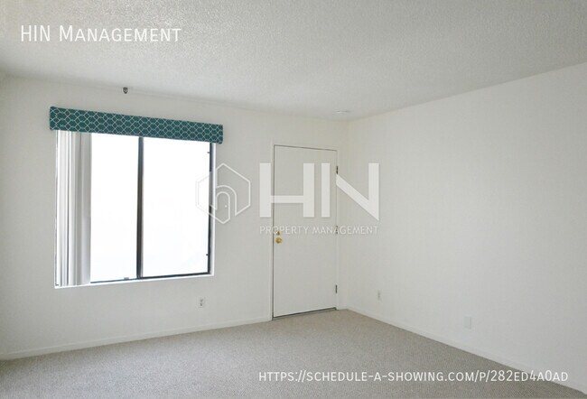 Photo - 3674 Oakwood Terrace