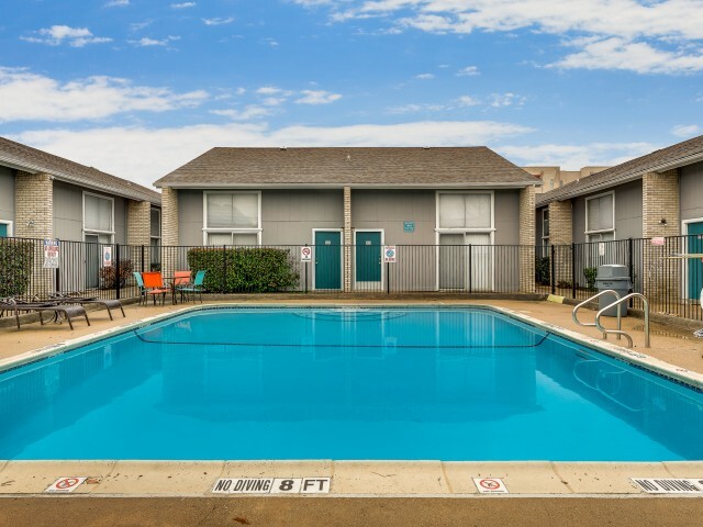 Photo - Pinewoods Apartments