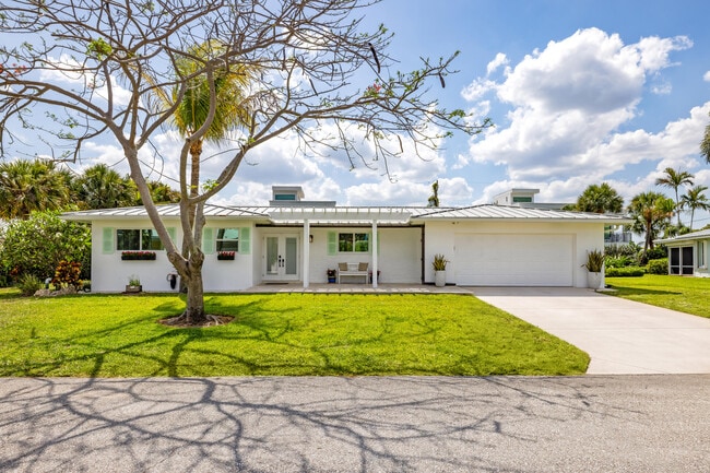 Building Photo - 461 Apollo Dr