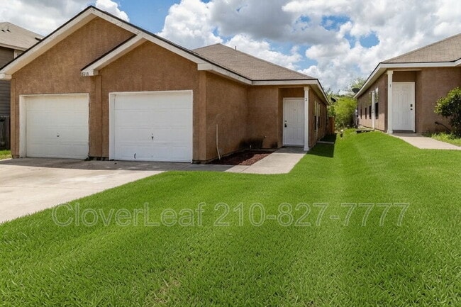 Building Photo - 5718 Golf Heights Unit #2