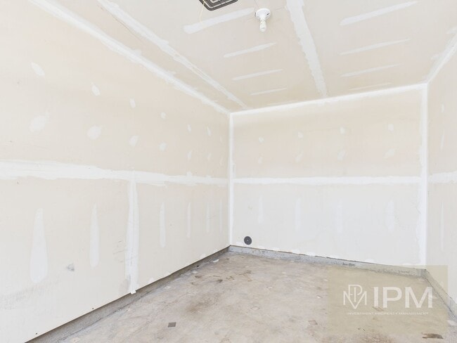 Photo - Beautiful 4 Bedroom, 2.5 Bath Townhome in Regents Glen!