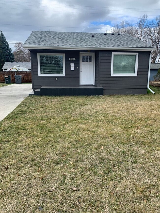 Photo - Adorable Two Bedroom One Bath on Cul De Sa...